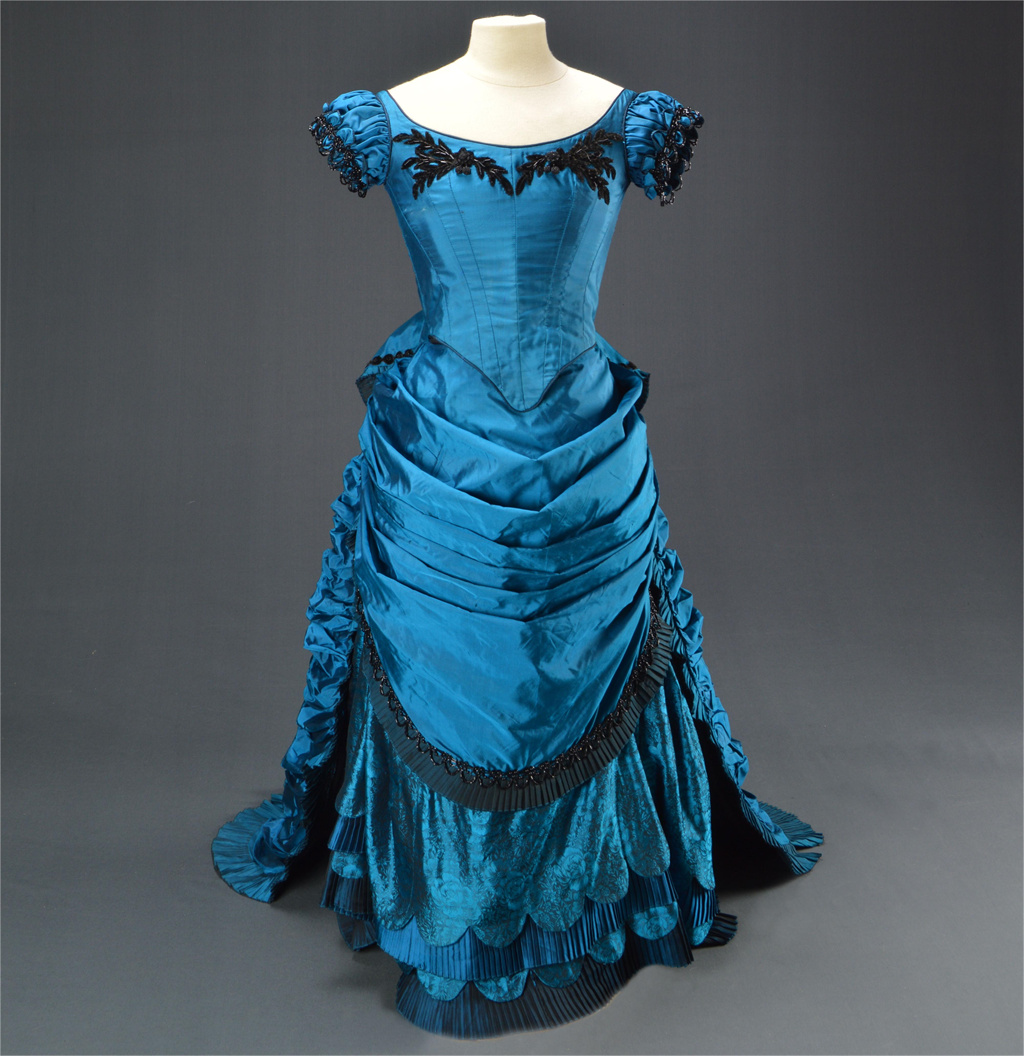 Movie Interview With The Vampi - đánh giá và giá Evening Gown