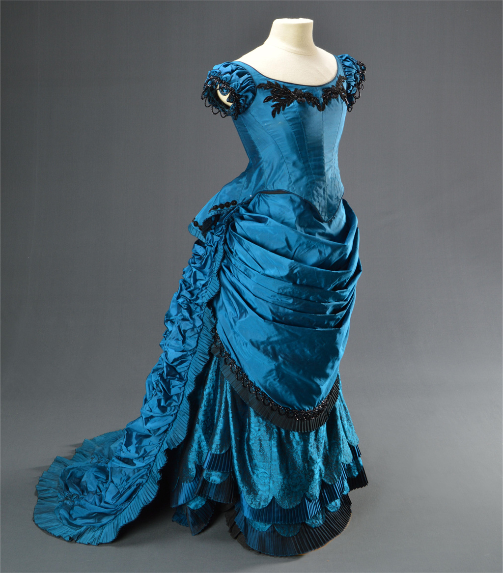 Movie Interview With The Vampi - đánh giá và giá Evening Gown