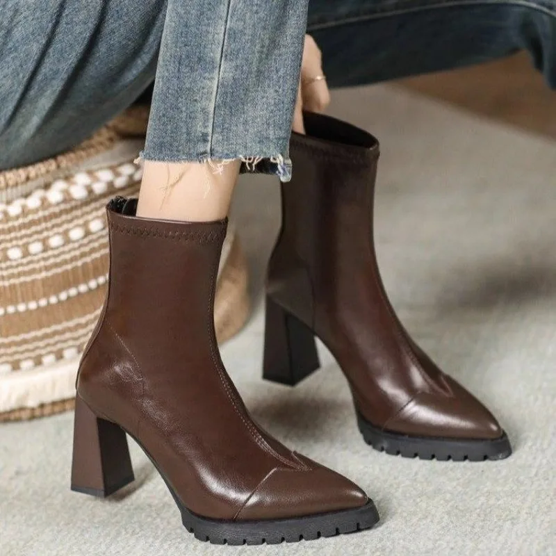 Pointed Toe French Tight Boots - đánh giá và giá Pump Heel Block