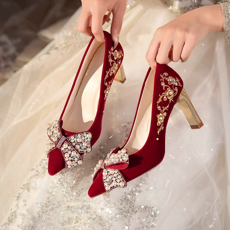 Embroidered Block Heel Single  - đánh giá và giá Pump Heel Block
