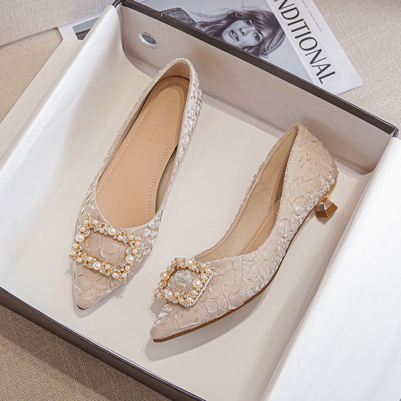 Ivory Textured Satin Pointed T - đánh giá và giá Womens Heels